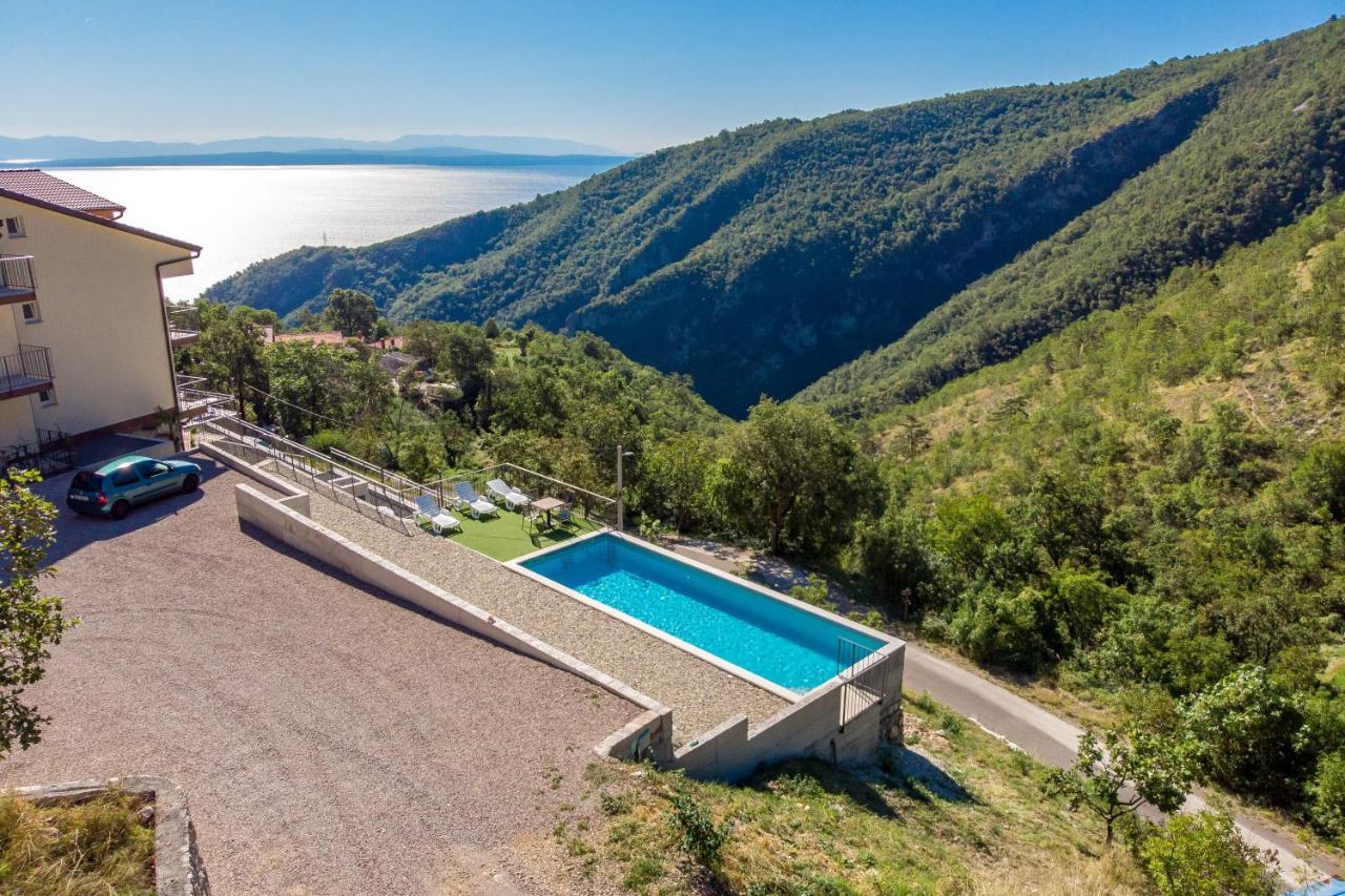 B&B Villa Betina Ловран Экстерьер фото
