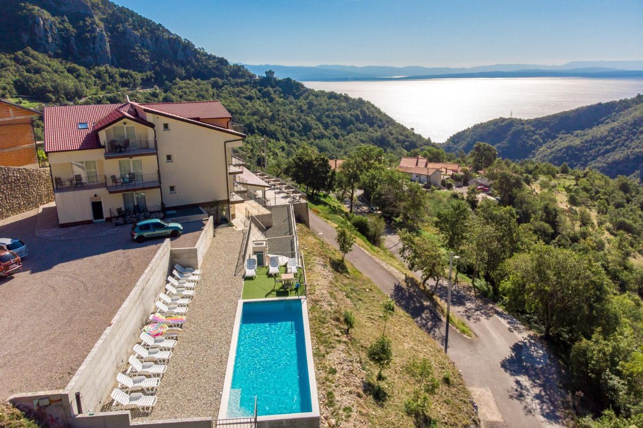 B&B Villa Betina Ловран Экстерьер фото